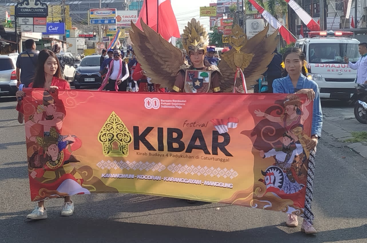 Festival Kibar 2025 diikuti kontingan dari empat padukuhan di Caturtunggal, Depok, Sleman. Yakni Kocoran, Karangwuni, Karanggayam, Manggung, Minggu (31/8/2025).