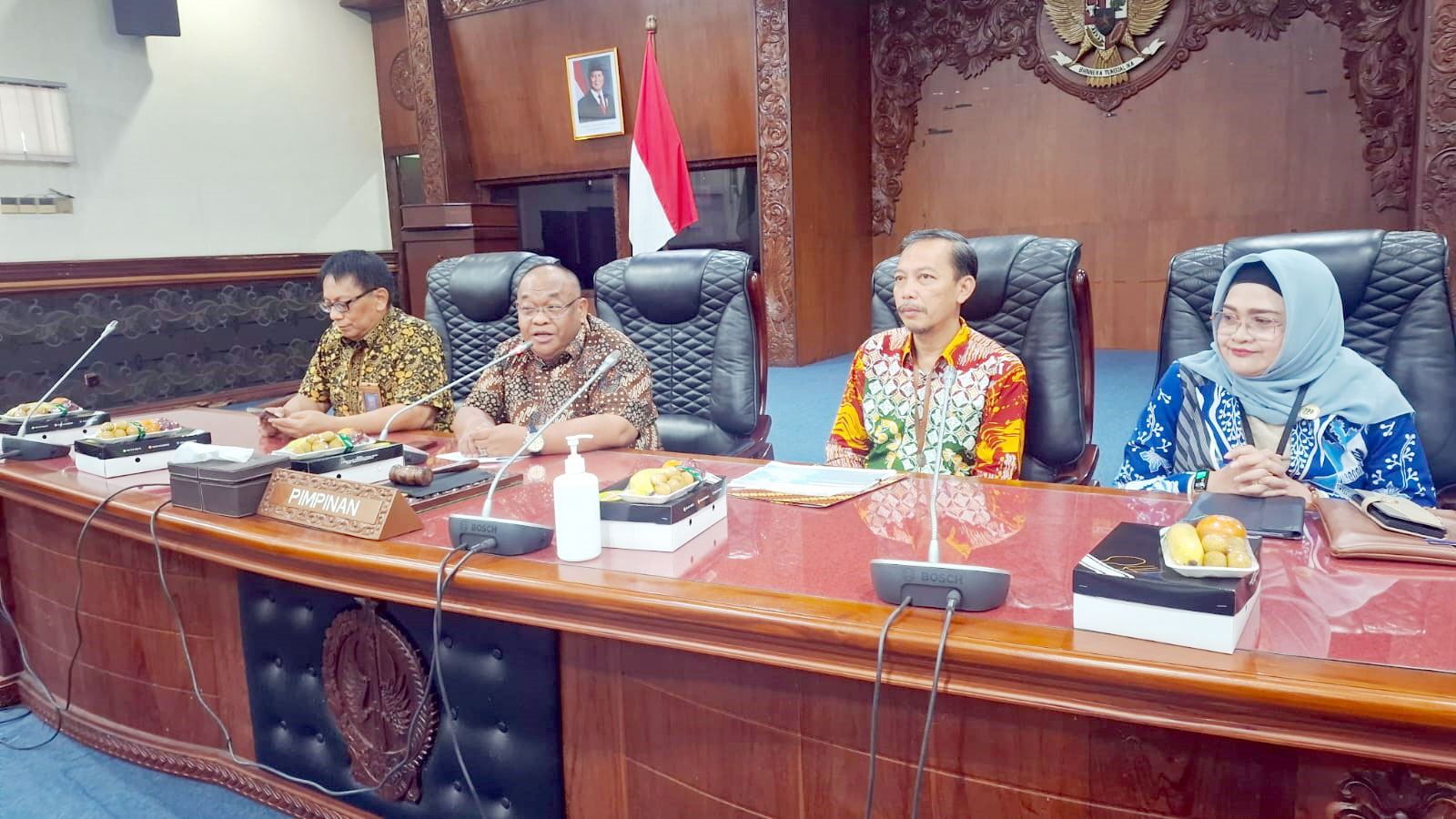 CALON SEKPROV: Dari kanan ke kiri Ni Made Dwipanti Indrayanti, Aris Eko Nugroho, Dwi Wahyu Budiantoro dan Wiyos Santoso saat diskusi membahas danais di gedung DPRD DIY.