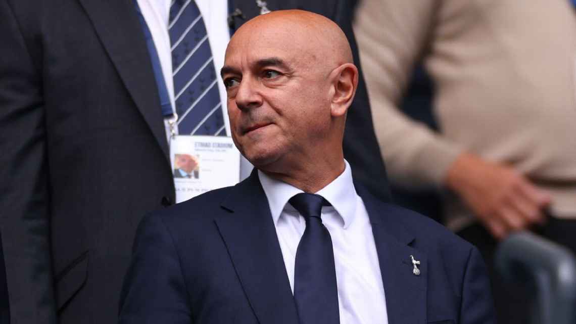 Daniel levy resmi mengundurkan diri dari jabatan ketua eksekutif Tottenham Hotspur