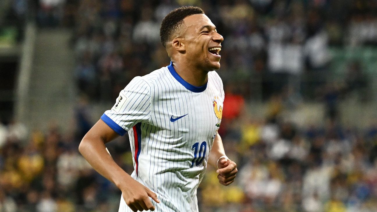 Selebrasi Kylian Mbappe setelah mencetak gol dalam kemenangan Prancis 0-2 atas Ukraina di Kualifikasi Piala Dunia