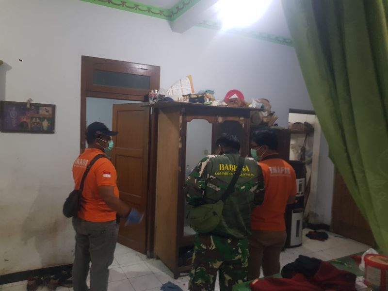 TKP: Rumah di Pringgolayan RT 02, Banguntapan yang menjadi penemuan pria meninggal dunia dalam kondisi sudah membusuk.