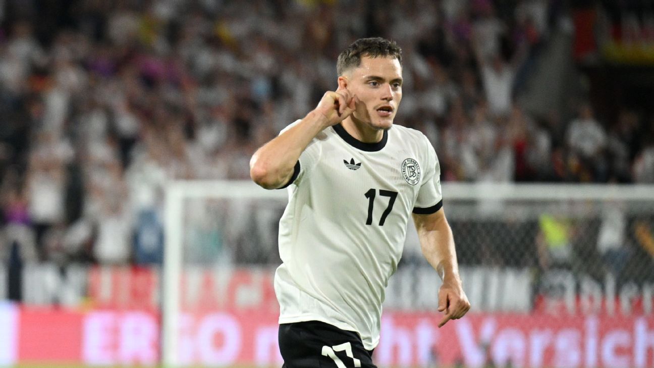 Selebrasi Florian Wirtz setelah mencetak gol indah melalui tendangan bebas dalam kemenangan Jerman atas Irlandia Utara