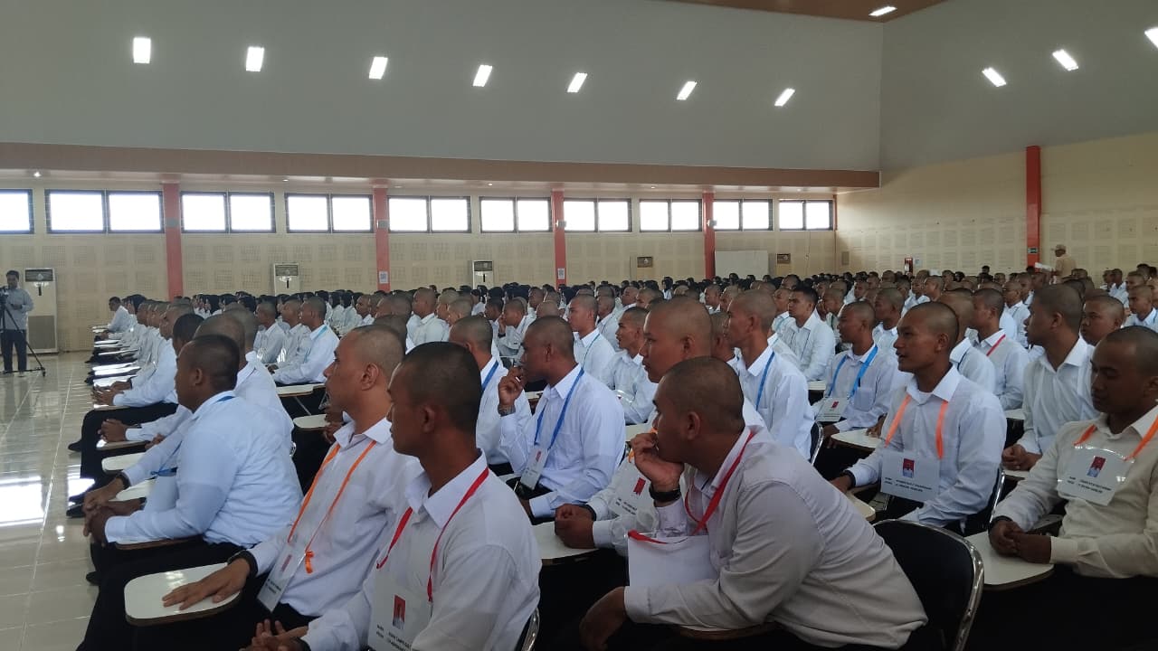 PENYERAHAN: Calon taruna sedang melakukan kegiatan upacara penyerahan taruna dari Yayasan Citra Dirgantara ke Sekolah Tinggi Teknologi Kedirgantaraan (STTKD) Yogyakarta Seni