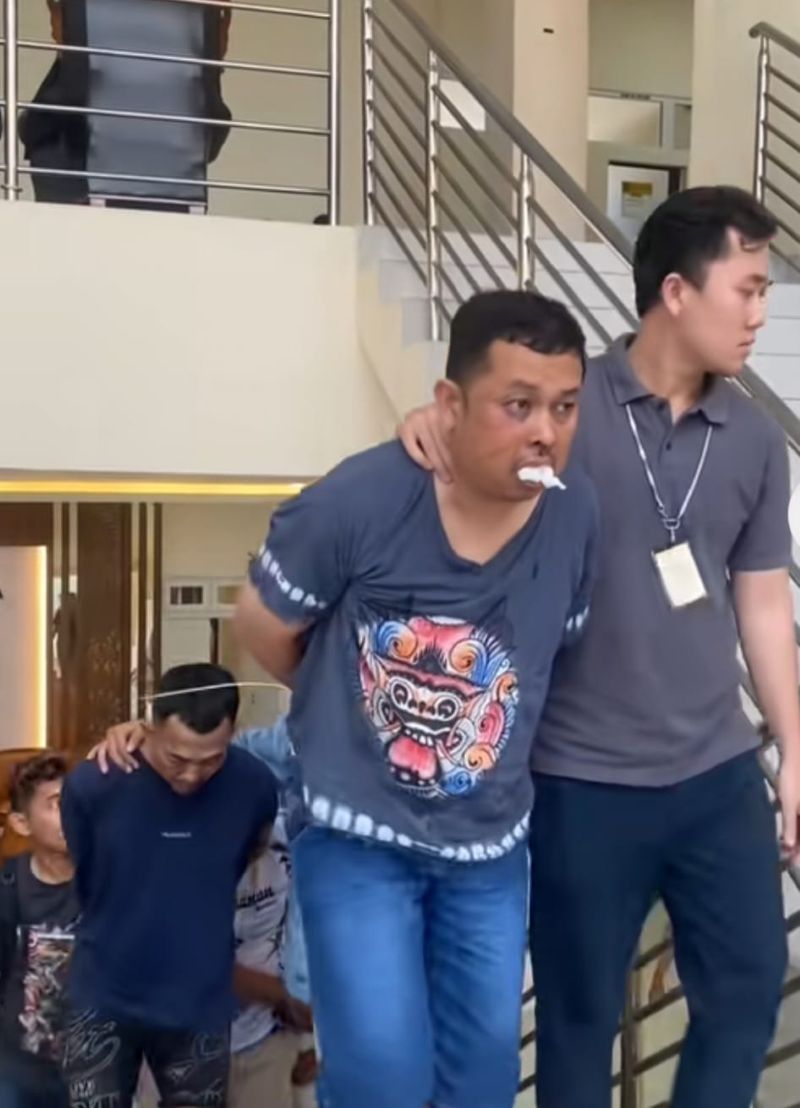 Sopir Bank Jateng berinisial A larikan uang Rp 10 miliar akhirnya ditangkap polisi.