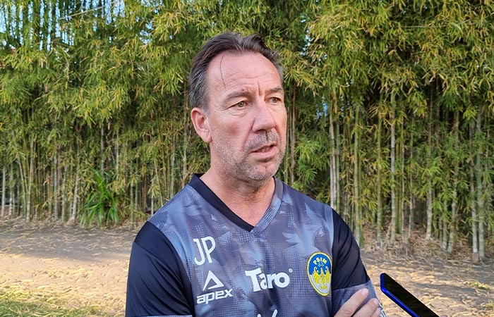Pelatih PSIM Jean Paul van Gastel.