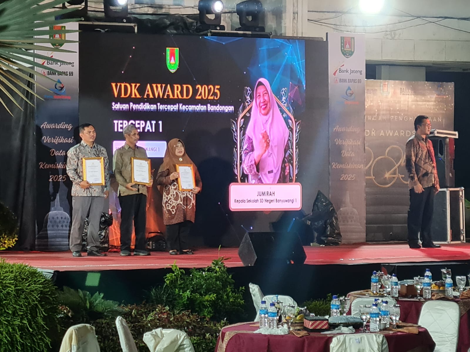Pemkab Magelang memberikan apresiasi kepada masing-masing instansi yang terlibat dalam kegiatan VDK 20025.