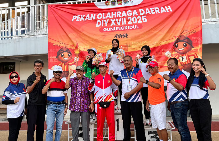 MENDOMINASI: Tim Kabupaten Sleman menjuarai cabor atletik dalam ajang Porda XVII 2025 dengan meraih 13 emas, 14 perak, dan 10 perunggu.