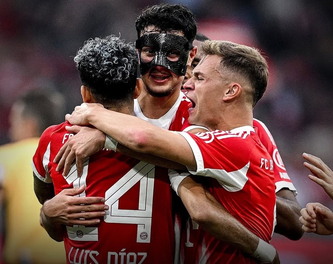 Selebrasi pemain Bayern Munich dalam kemenangan telak 5-0 atas Hamburg di Bundesliga