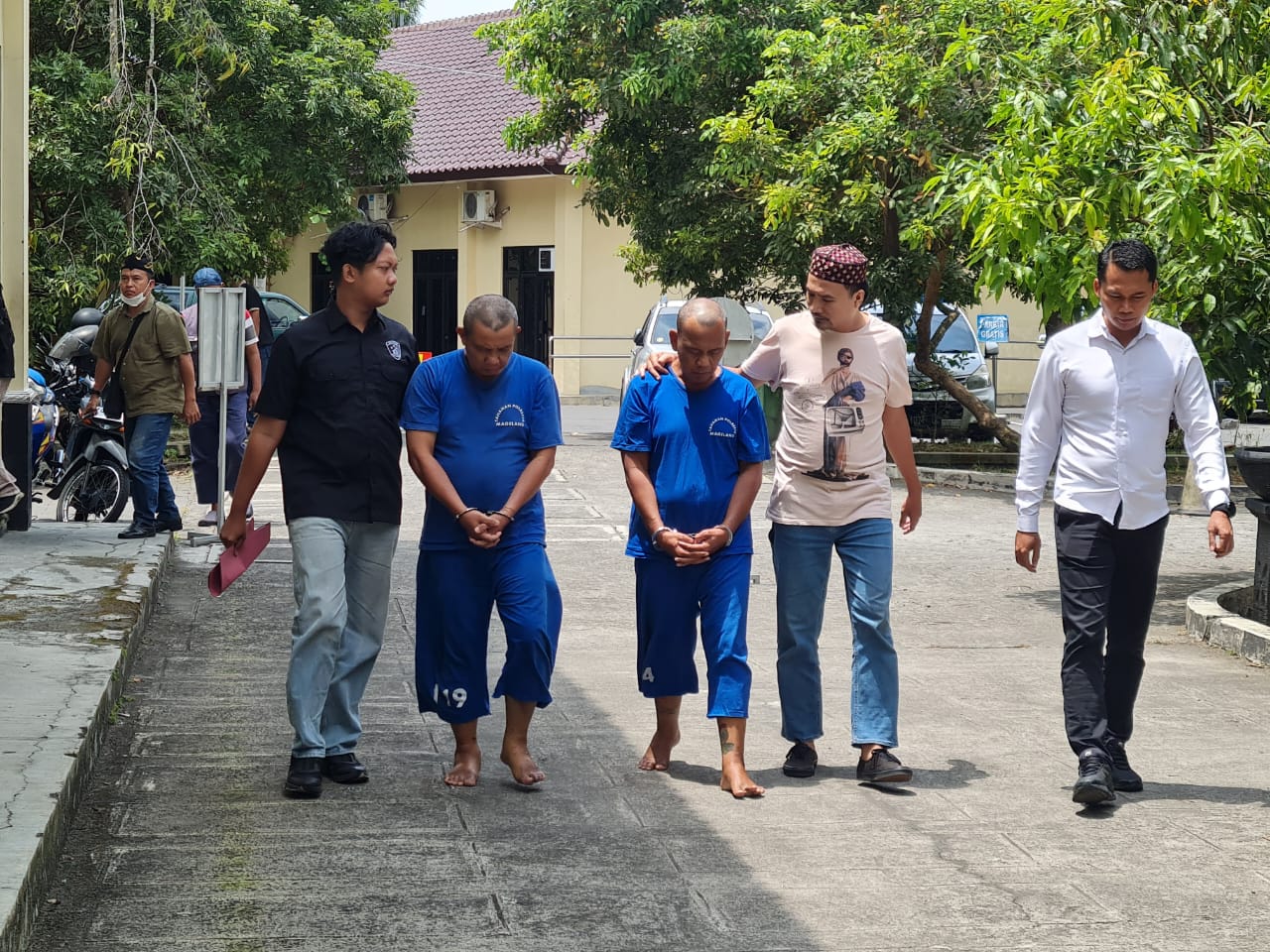Dua pelaku pencurian berhasil dibekuk setelah membawa lari uang Rp 96 juta milik warga Muntilan pada Kamis (4/9/2025) lalu.