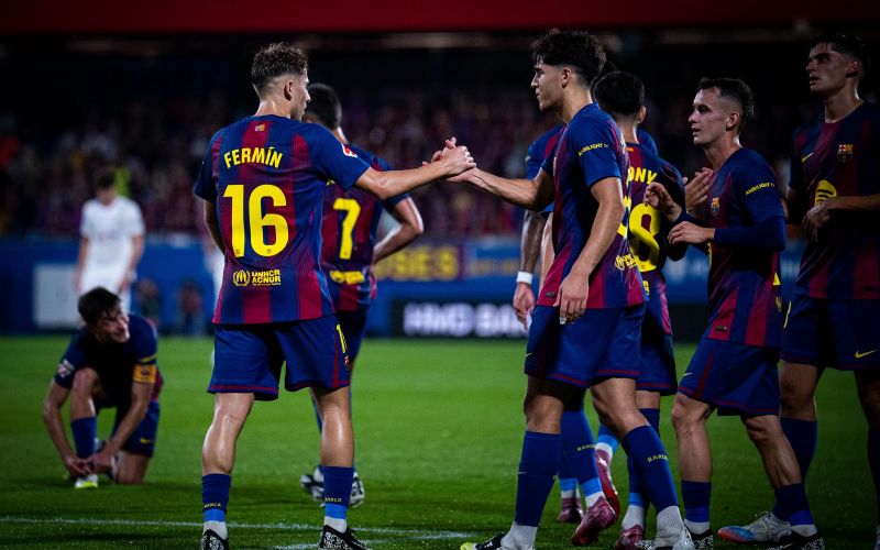 Para pemain Barcelona rayakan kemenangan atas Valencia di La Liga