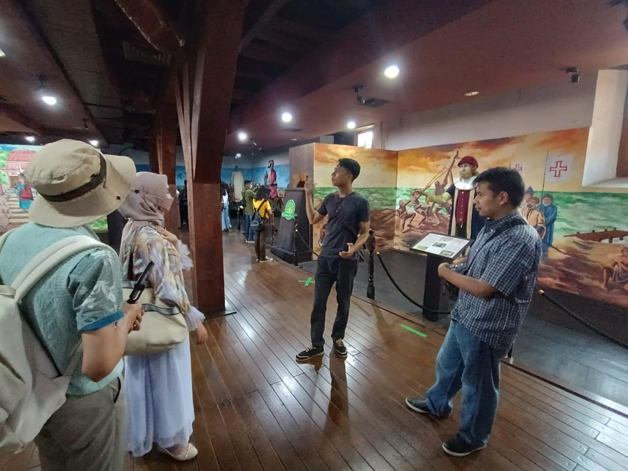 Dokumentasi Terekam Jejak Tur Sejarah Jakarta