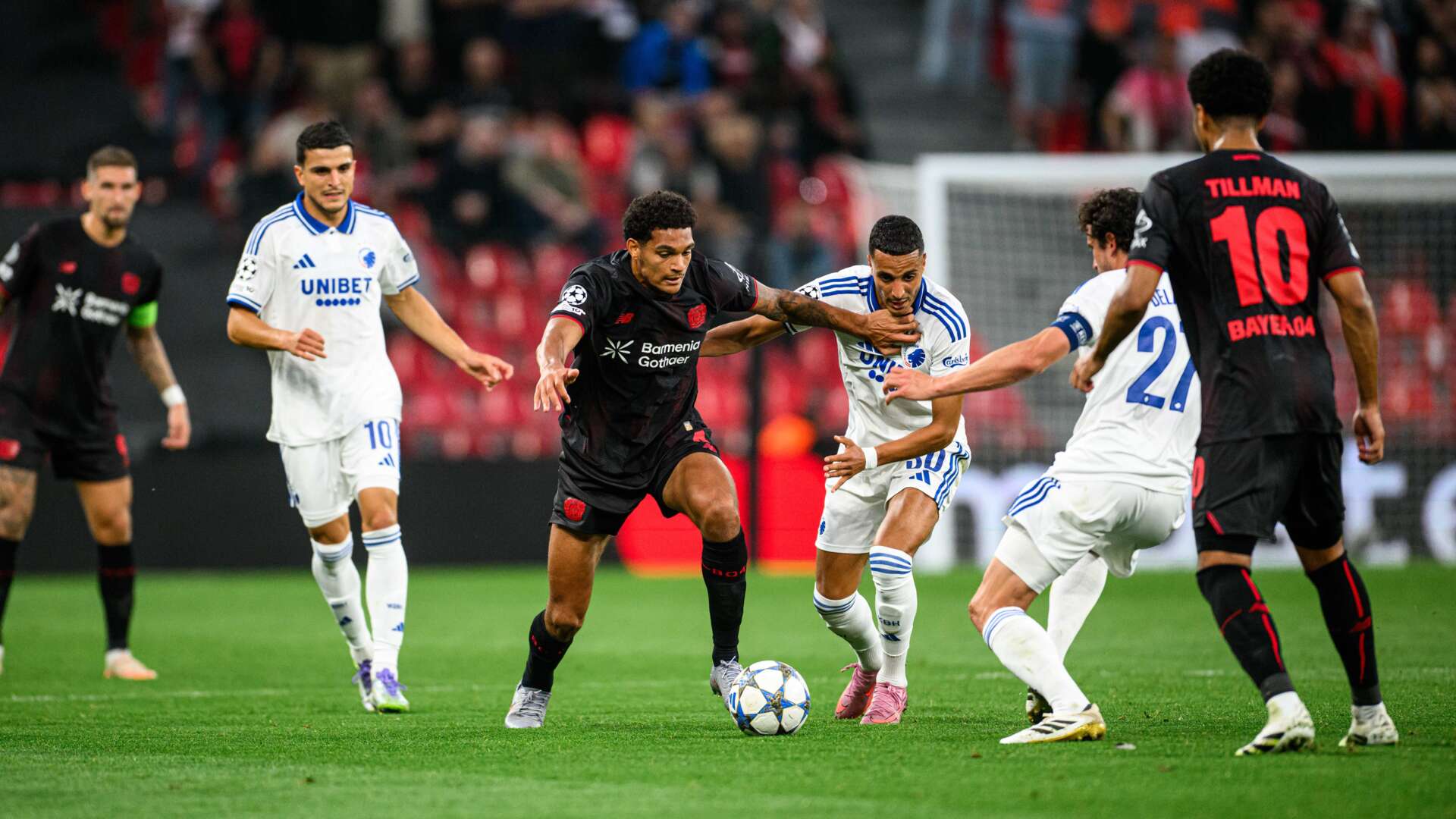 Bayer Leverkusen bermain imbang 2-2 atas tuan rumah FC Copenhagen di Liga Champions