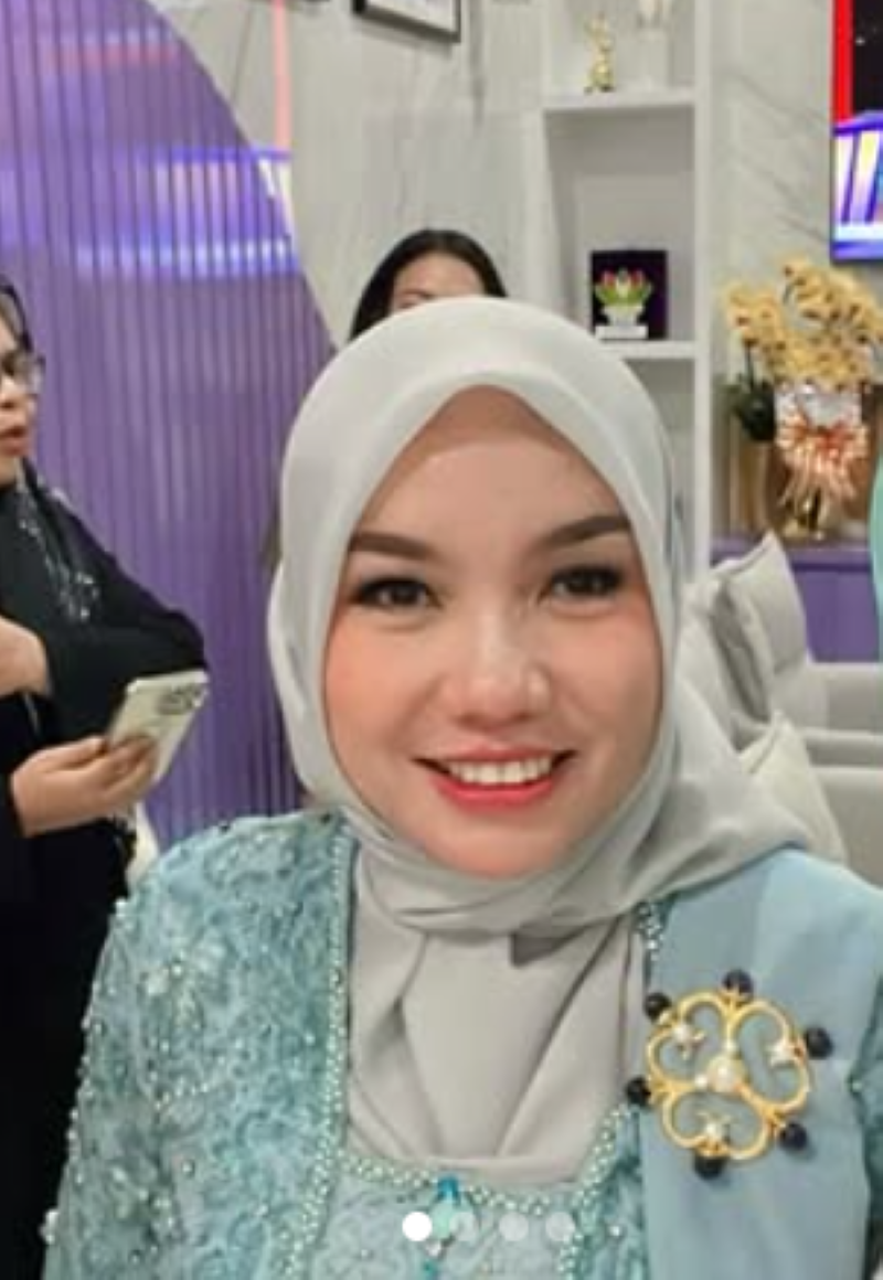 Wamenkop Farida Farichah.