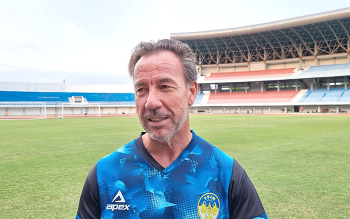 Pelatih PSIM Jogja Jean Paul van Gastel