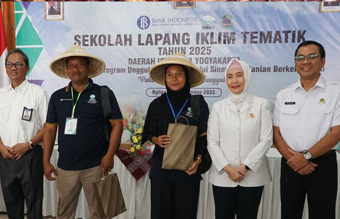 PETANI BERBAGAI CUACA: Sekolah Lapangan Iklim digelar di Balai Kalurahan Pilangrejo, Kapanewon Nglipar, kemarin (22/9). Ada 60 petani yang mengikuti kegiatan ini.