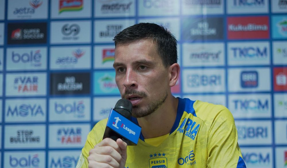 Gelandang Persib, Thom Haye akui kekalahan atas Persita sebagai pembelajaran baru untuk adaptasi di sepak bola Indonesia