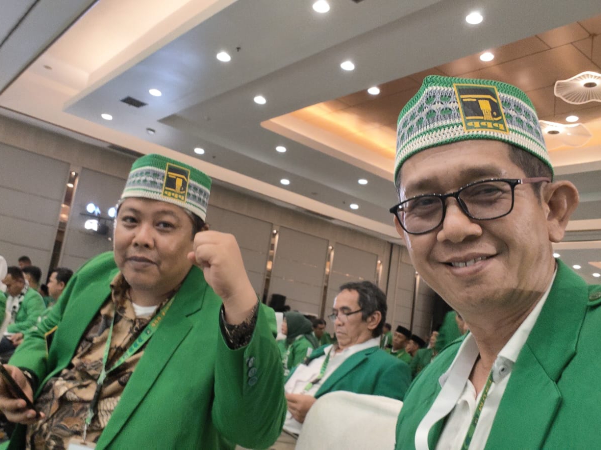 PESERTA MUKTAMAR : Ketua DPC PPP Kebumen Wahid Mulyadi (kiri) menghadiri Muktamar X PPP di kawasan Ancol, Jakarta Utara. (Dokumentasi DPC PPP Kebumen)