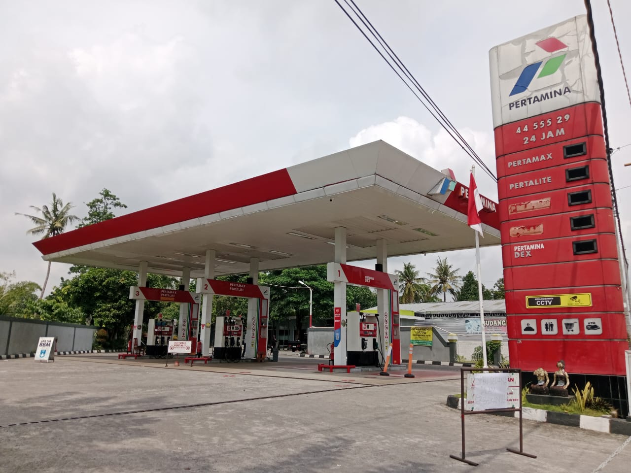 SPBU Jalan Gito Gati