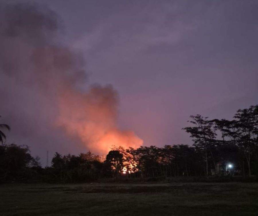 Kandang ayam terbakar