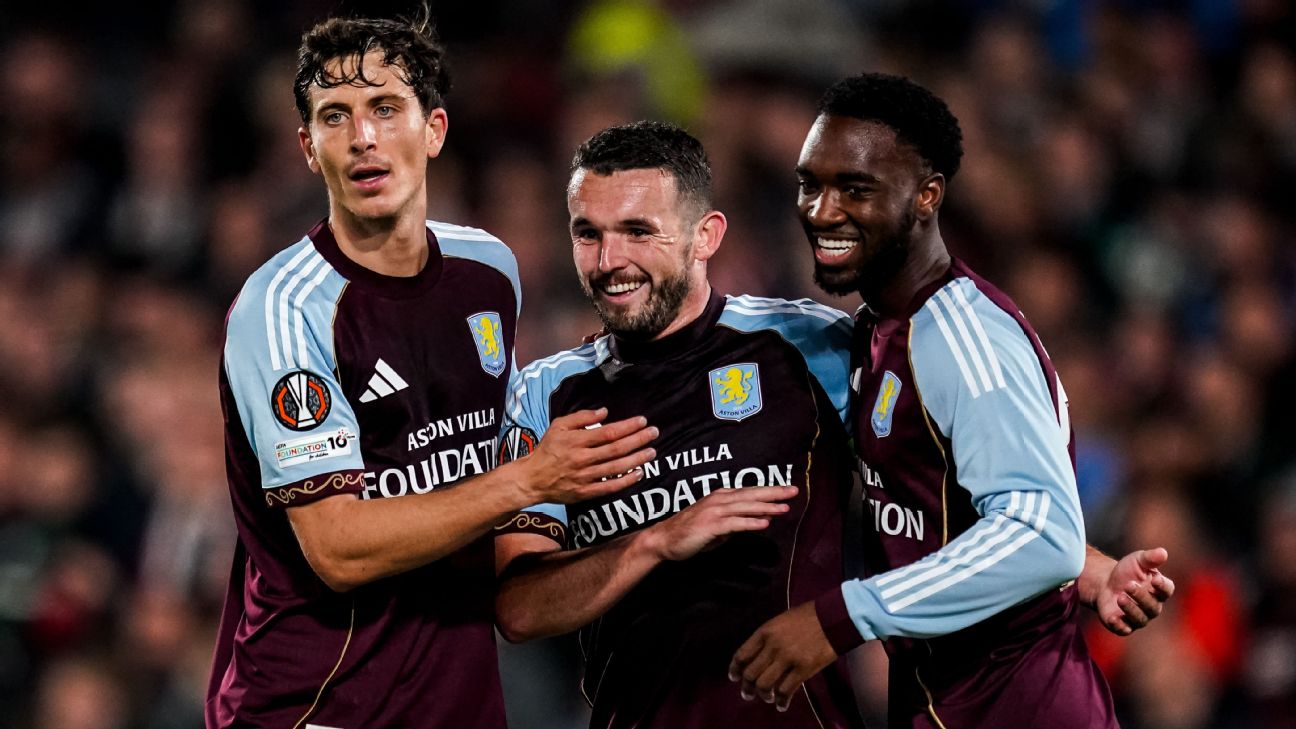 Selebrasi pemain Aston Villa dalam kemenangan atas Feyenoord di Europa League