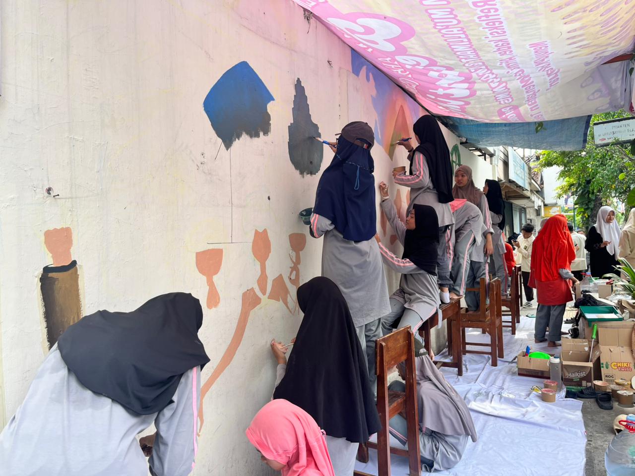 Lomba mural di SD Ngabean Jogja