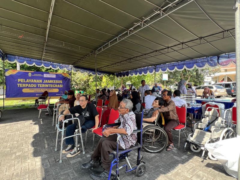 BANTUAN: Disabilitas mendapatkan Jamkesus di Aula Kompleks Pemda II Bantul Rabu (8/10)