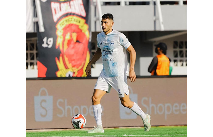 CEPAT ADAPTASI: Pemain bertahan PSIM Jogja asal Argentina Franco Ramos Mingo.