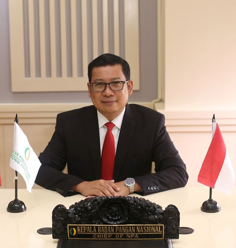 Arief Prasetyo Adi diberhentikan dari jabatannya sebagai Kepala Badan Pangan Nasional (Bapanas).