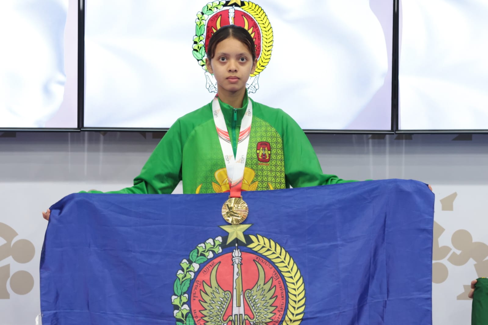 Dokumen KONI DIJ  &nbsp;  Keterangan Atlet peraih medali emas pertama DIJ di ajang PON Bela Diri Tahun 2025 Kudus, Rayinda Syah Alexandra  &nbsp;