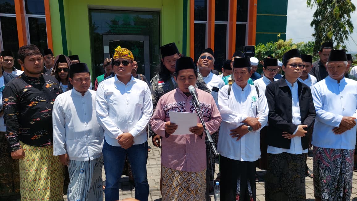 ORASI: Kyai dan santri di Kulon Progo membacakan isi tuntutan untuk stasiun TV Trans7.