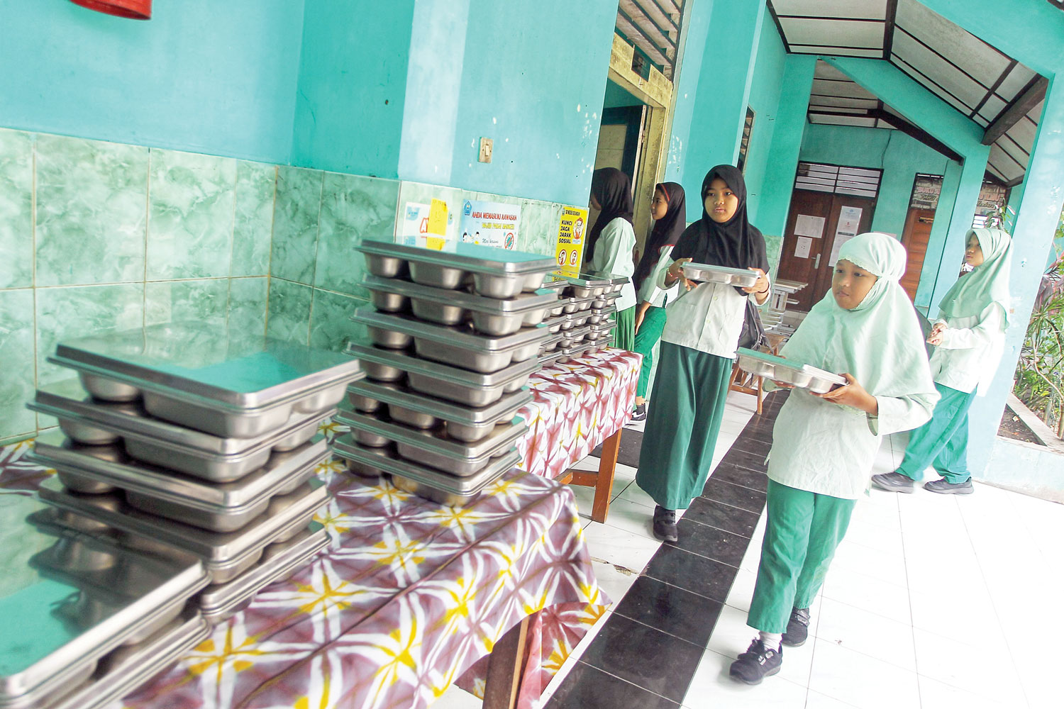 TERUS MENGAWAL: Komisi D DPRD Jogja kawal ketat program MBG usai kasus keracunan massal. Fokus pada higienitas dapur, distribusi cepat, dan menu bergizi.