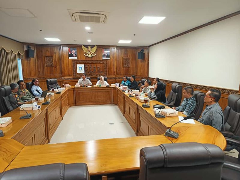 PROGRAM KERJA: Ketua Komisi A DPRD Kabupaten Sleman Guntur Yoga Purnawan ST memimpin rapat kerja bidang pemerintahan belum lama ini.