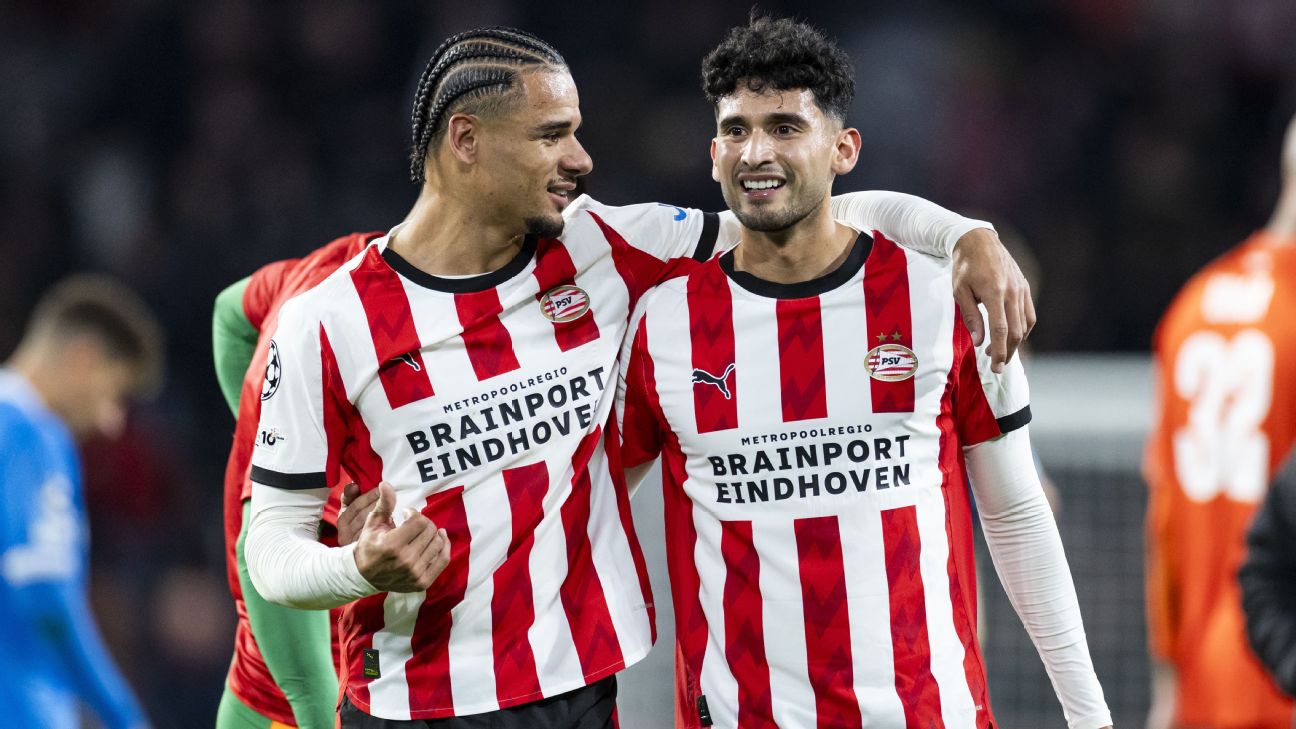 Ricardo Pepi rayakan kemenangan besar PSV Eindhoven atas Napoli bersama Armando Obispo