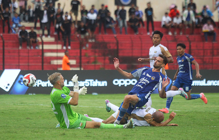 KEMENANGAN PERDANA DI KANDANG: Pertandingan antara PSIM Jogja melawan tamunya Dewa United di Stadion Sultan Agung (SSA) Bantul, Rabu (22/10/2025).