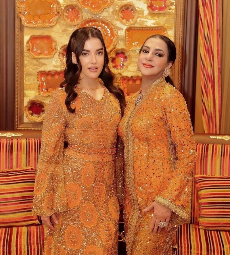 Beauty vlogger Tasya Farasya dan ibunya, Alawiyah.