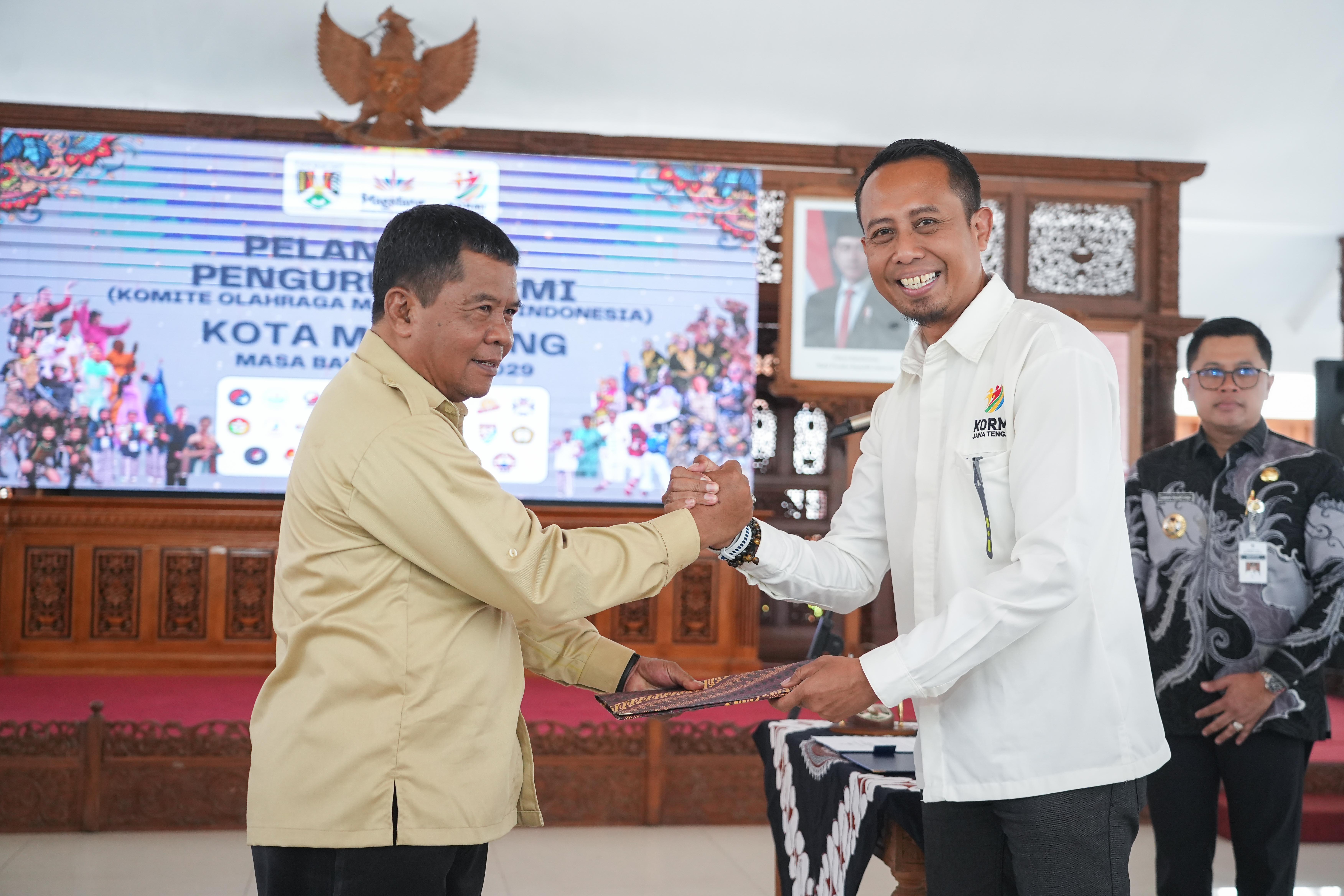 Wali Kota Magelang melantik pengurus KORMI Kota Magelang masa bakti 2025&ndash;2029 di Pendopo Pengabdian, Jumat (24/10).