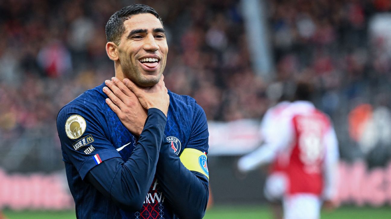 Selebrasi Achraf Hakimi dalam kemenangan 3-0 PSG atas Brest di Ligue 1
