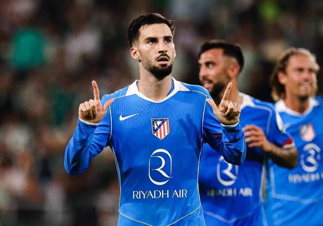Selebrasi Alex Baena setelah mencetak gol dalam kemenangan 2-0 Atletico Madrid atas Real Betis
