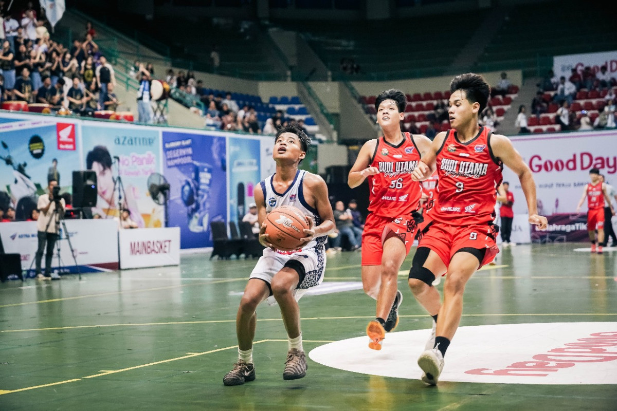 Penampilan rookie SMA BOPKRI 1 Yogyakarta, Cristico Forlantino di Honda DBL with Kopi Good Day 2025