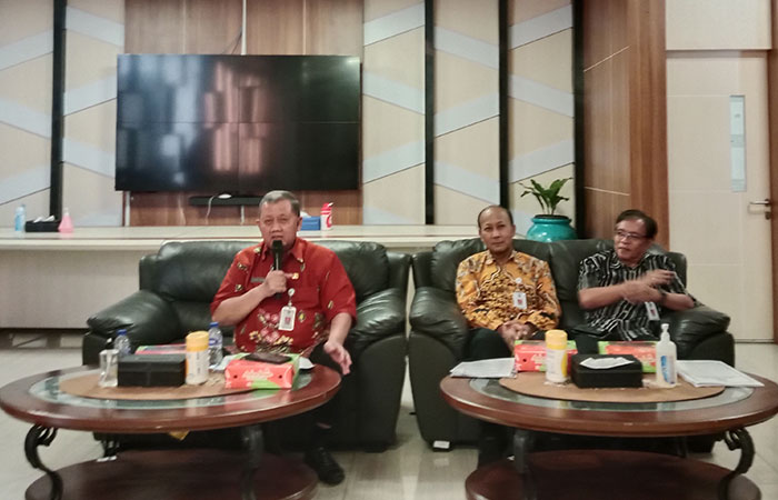 MEMPRIHATINKAN: Jumpa pers Pemkab Sleman soal kasus leptospirosis yang terjadi pada 2025 ini kemarin (28/10).