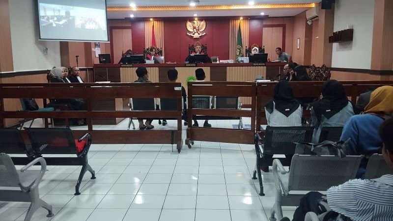 PROSES HUKUM: Sidang pembacaan tuntutan Triono dan Vitri Wartini dalam kasus mafia tanah di PN Bantul Rabu (29/10).