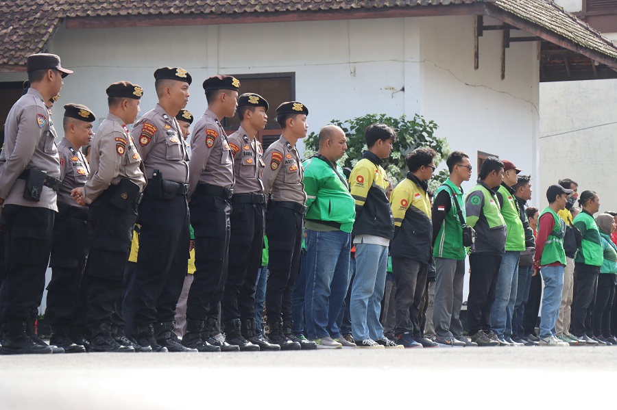 APEL KAMTIBMAS: Polres Magelang Kota menggandeng komunitas ojek online demi menjaga kamtibmas, Rabu (29/10/2025).