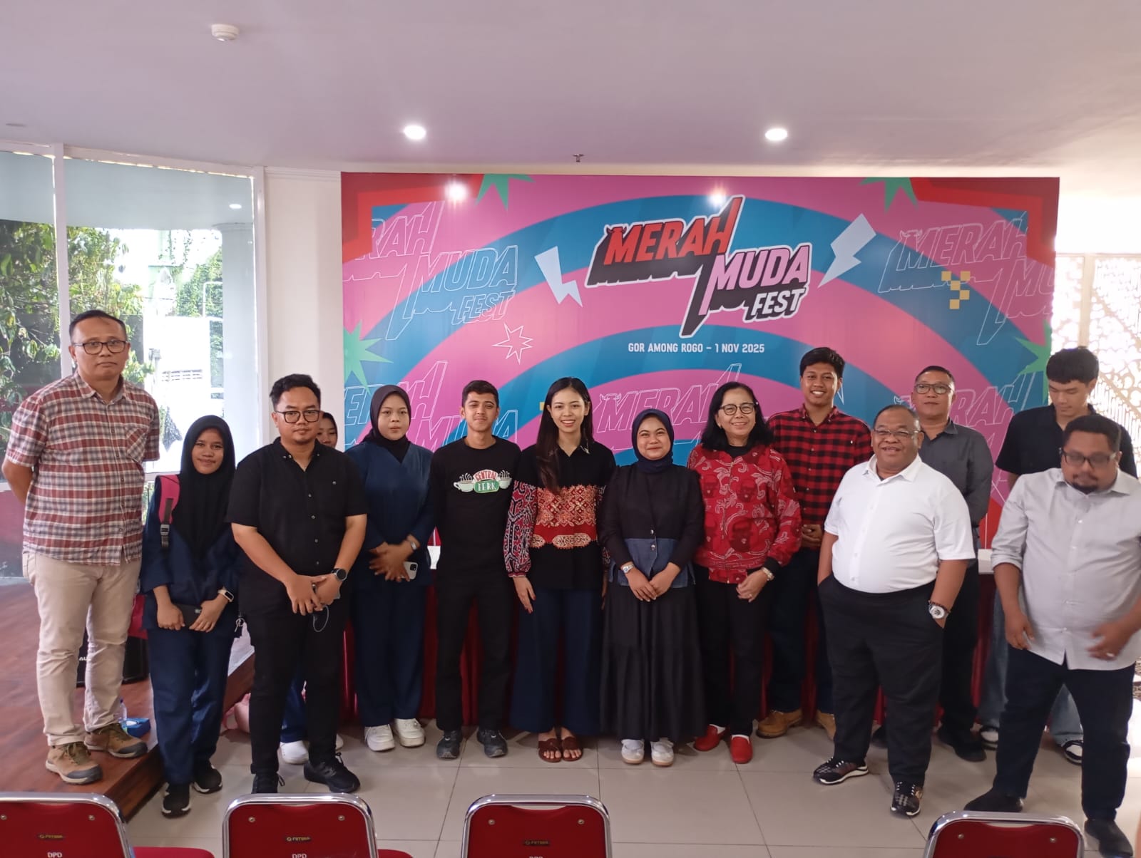 MUDA: Panitia pelaksana Merah Muda Fest 2025 saat menggelar jumpa pers di Kantor DPD PDI Perjuangan DIY, Rabu (29/10/2025).