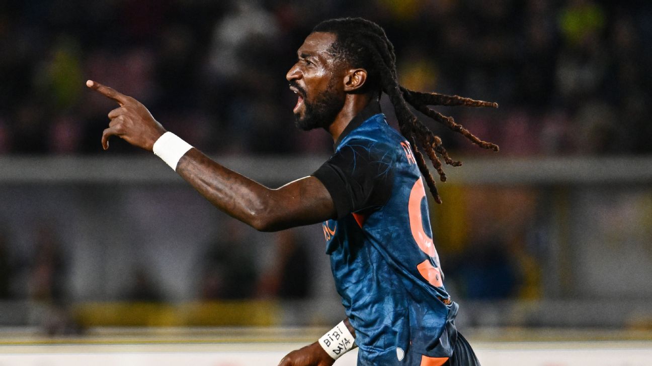 Selebrasi Frank Anguissa setelah mencetak gol kemenangan Napoli atas Lecce