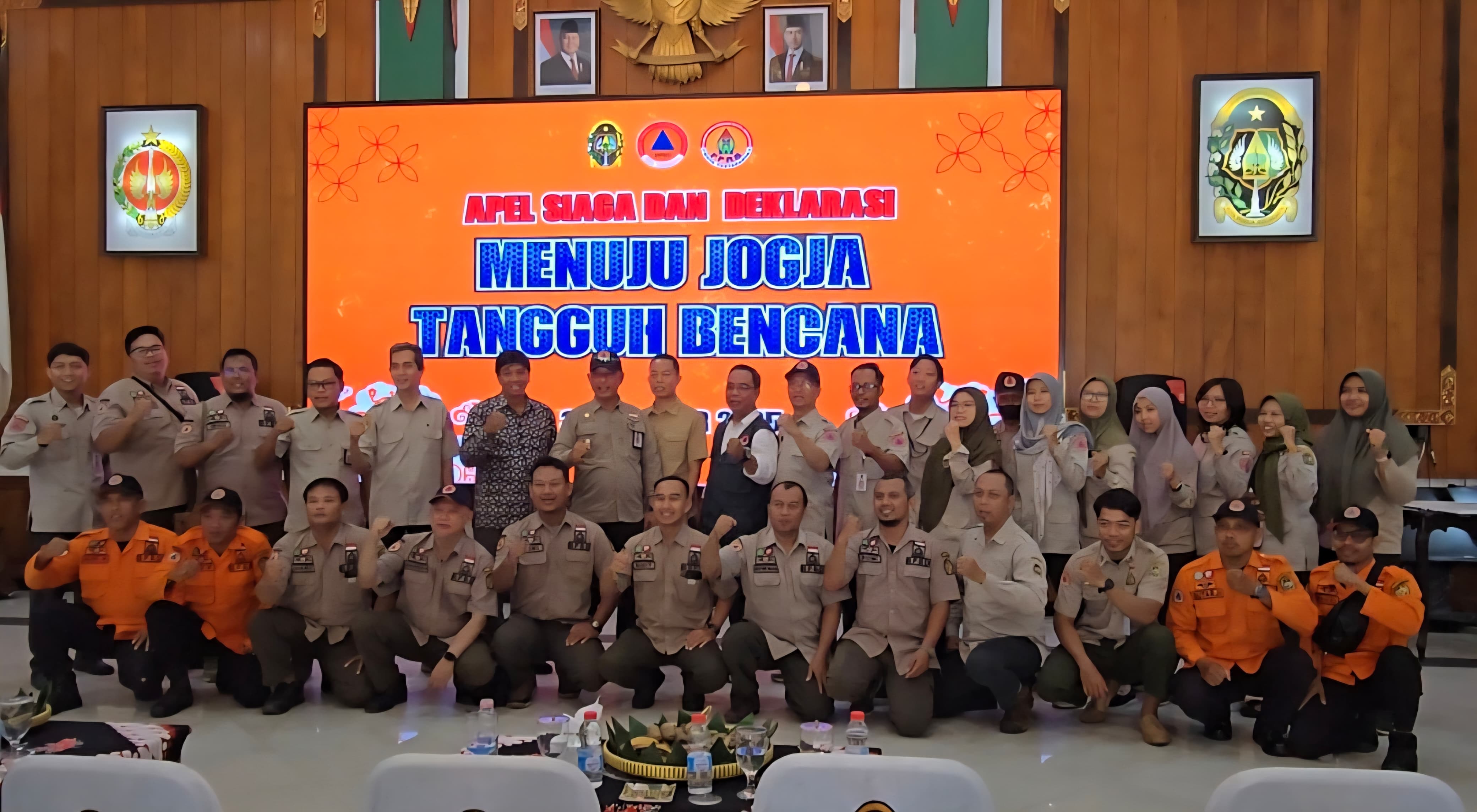 Suasana deklarasi Menuju Jogja Tangguh Bencana yang dilakukan di Balai Kota Jogja Kamis (30/10/2025).
