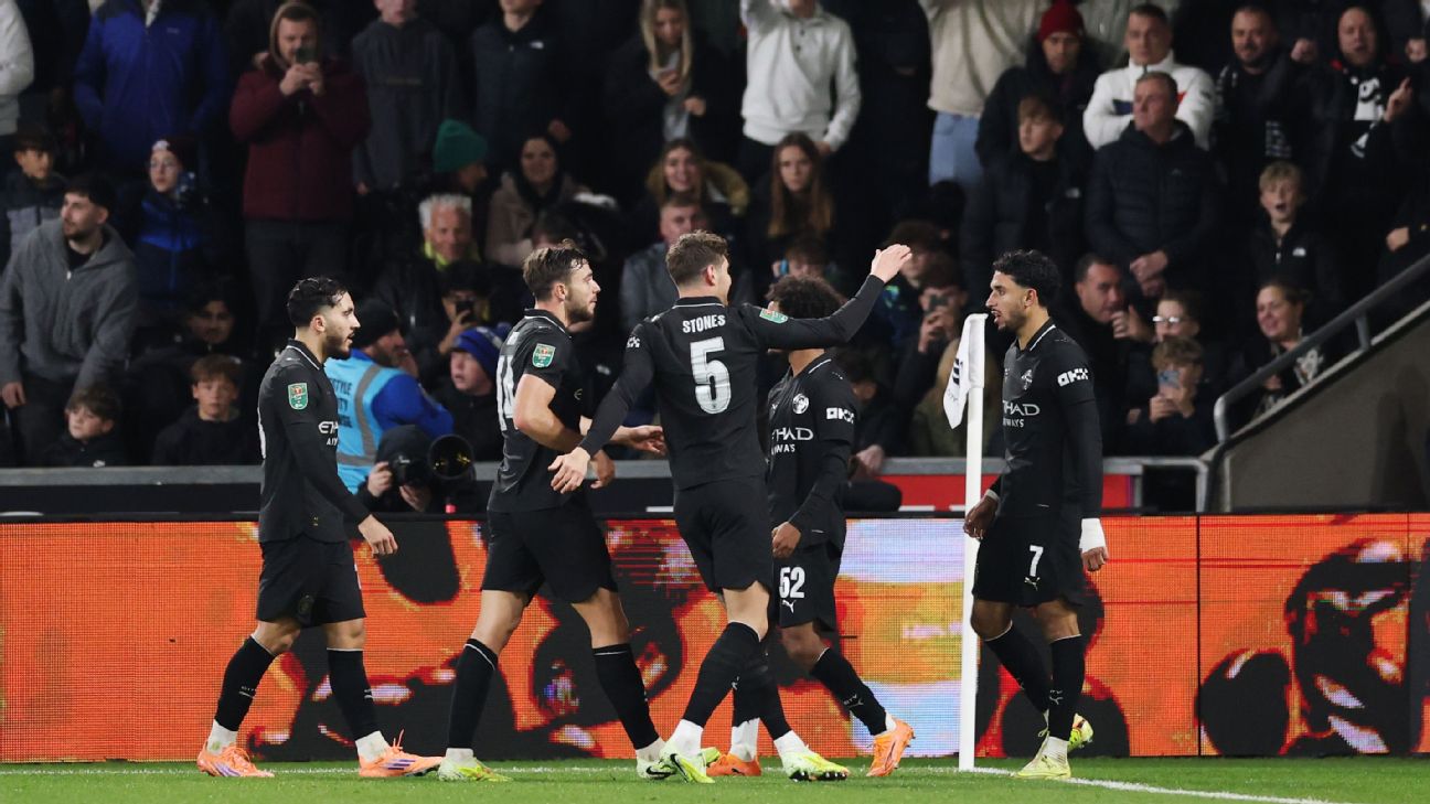 Selebrasi para pemain Manchester City dalam kemenangan atas Swansea City di EFL Cup/ Carabao Cup