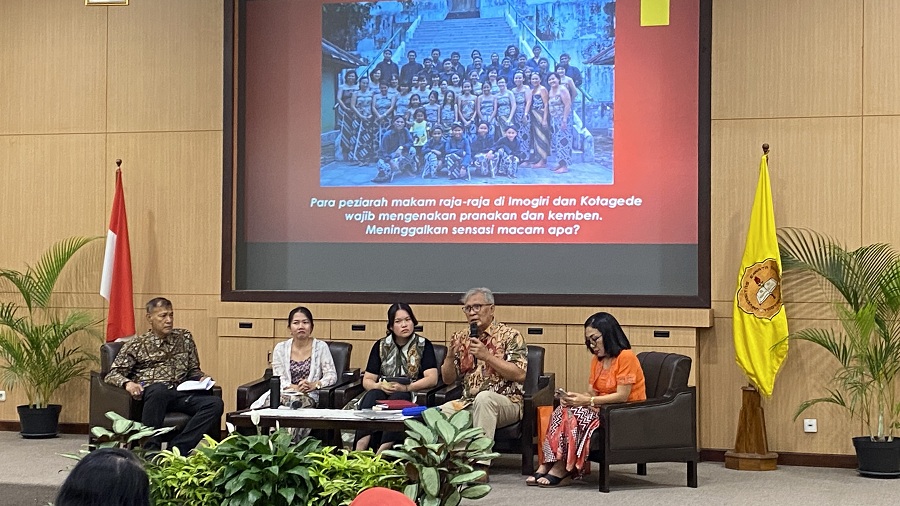 Seminar &ldquo;Kajian Seni dan Masyarakat&rdquo; yang digelar Program Doktor Kajian Seni dan Masyarakat Universitas Sanata Dharma Yogyakarta di Ruang Seminar Driyakarya, Jumat (31/10/2025).