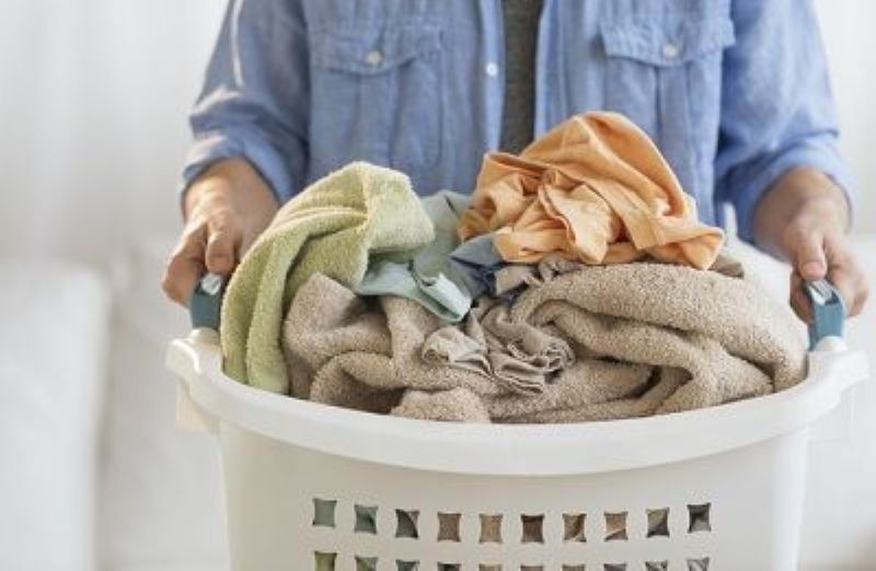 Tips mencuci pakaian saat musim hujan.