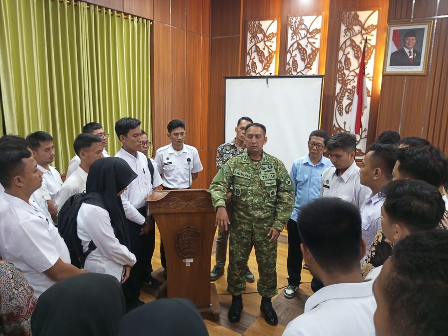 Usai rapat evaluasi, seluruh kepala dapur SPPG Gunungkidul menerima pengarahan langsung dari Dandim.
