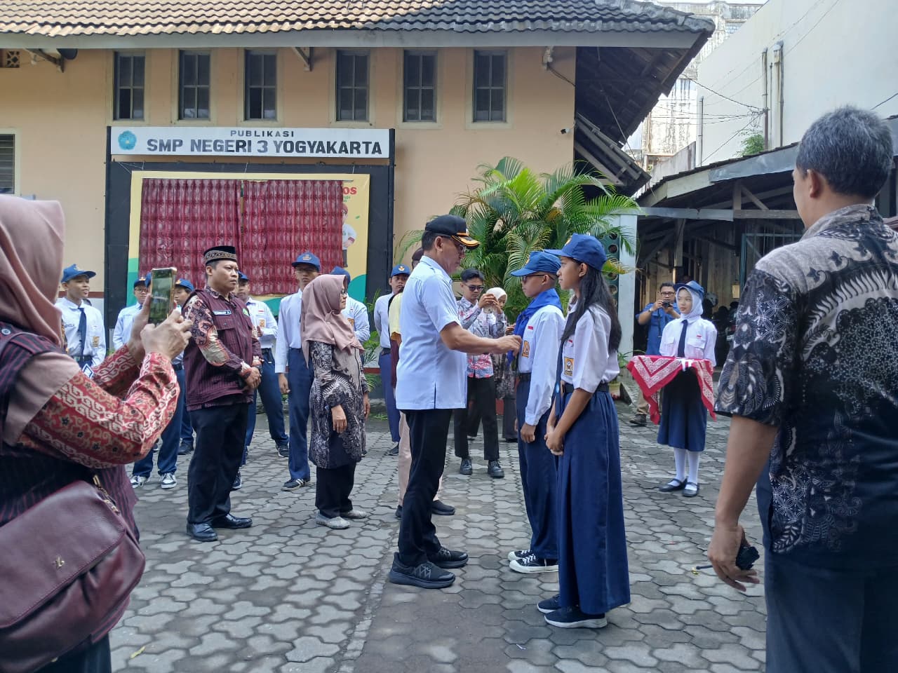 Joser SMPN 3 Kota Yogyakarta saat diresmikan oleh Wakil Walo Kota Yogyakarta Wawan Harmawan